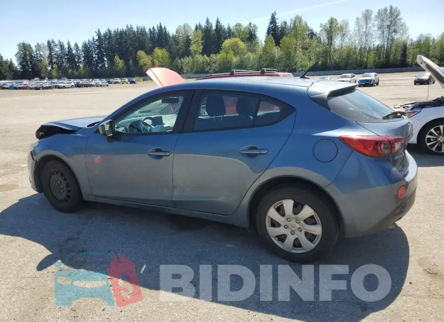 3MZBM1J76GM324587 Photo# 2