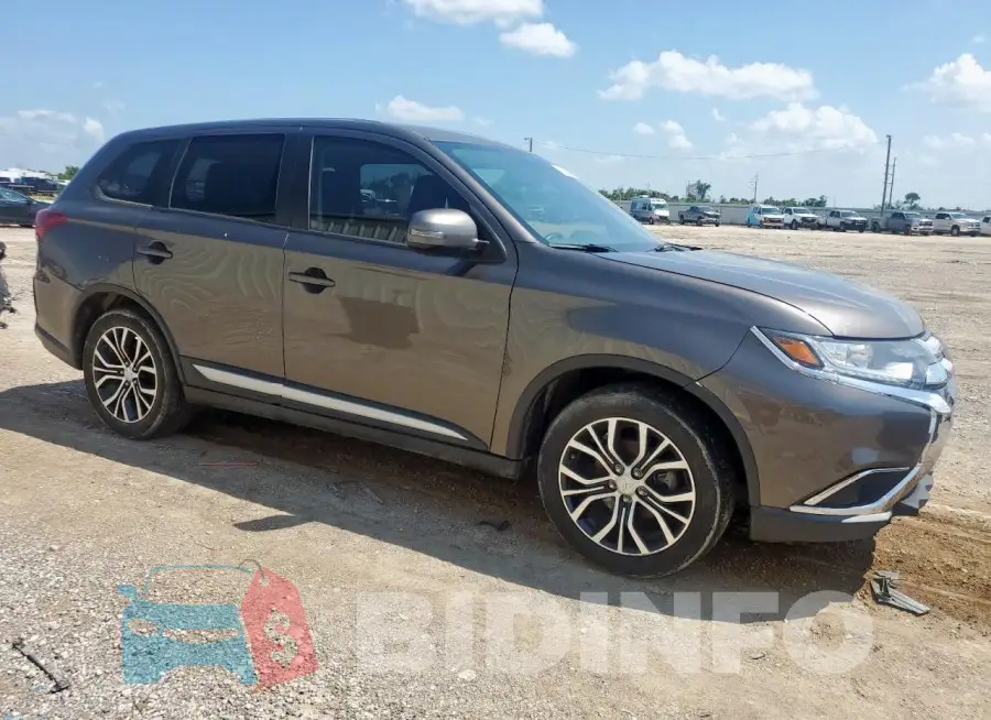 JA4AD3A33HZ019033 Photo# 4