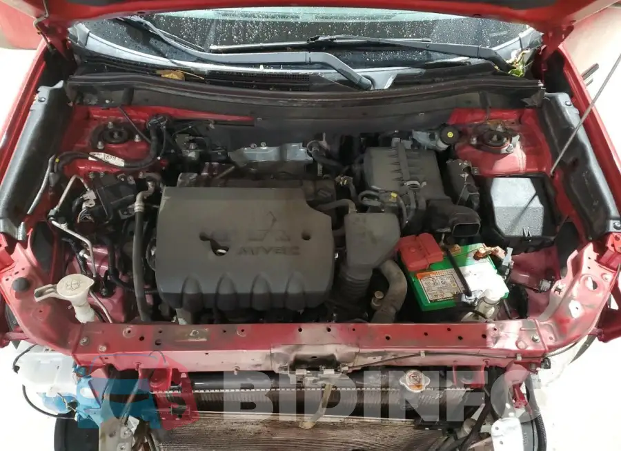 JA4AD3A33JZ039563 Photo# 12