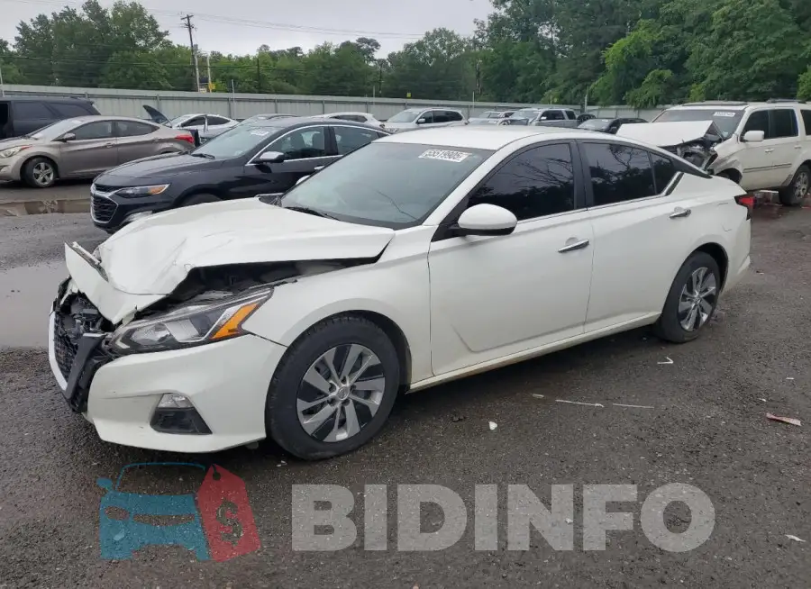 1N4BL4BV5LC191102 Photo# 1
