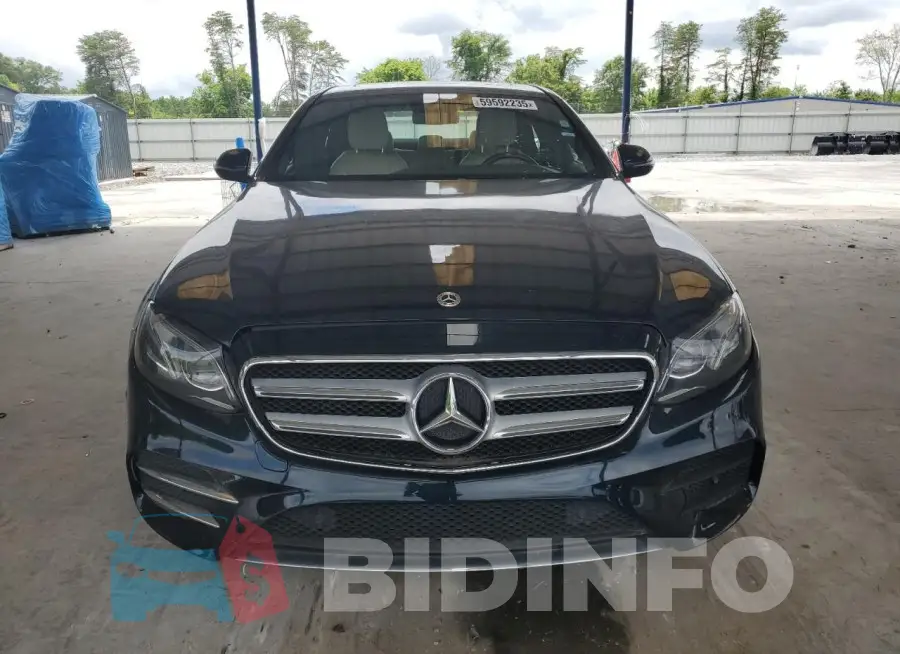 WDDZF4JB8HA202304 Photo# 5