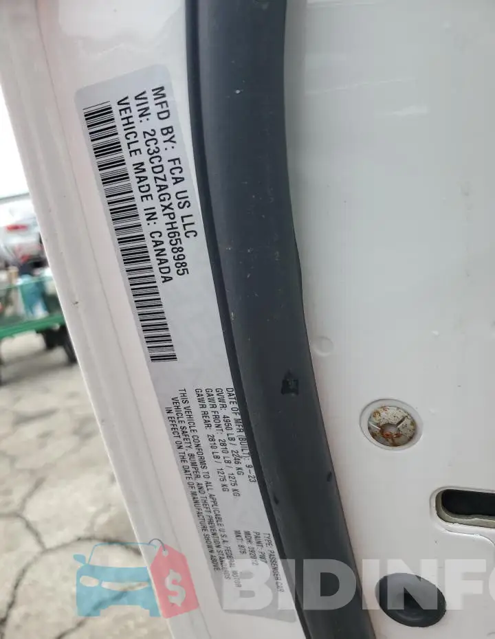 2C3CDZAGXPH658985 Photo# 13