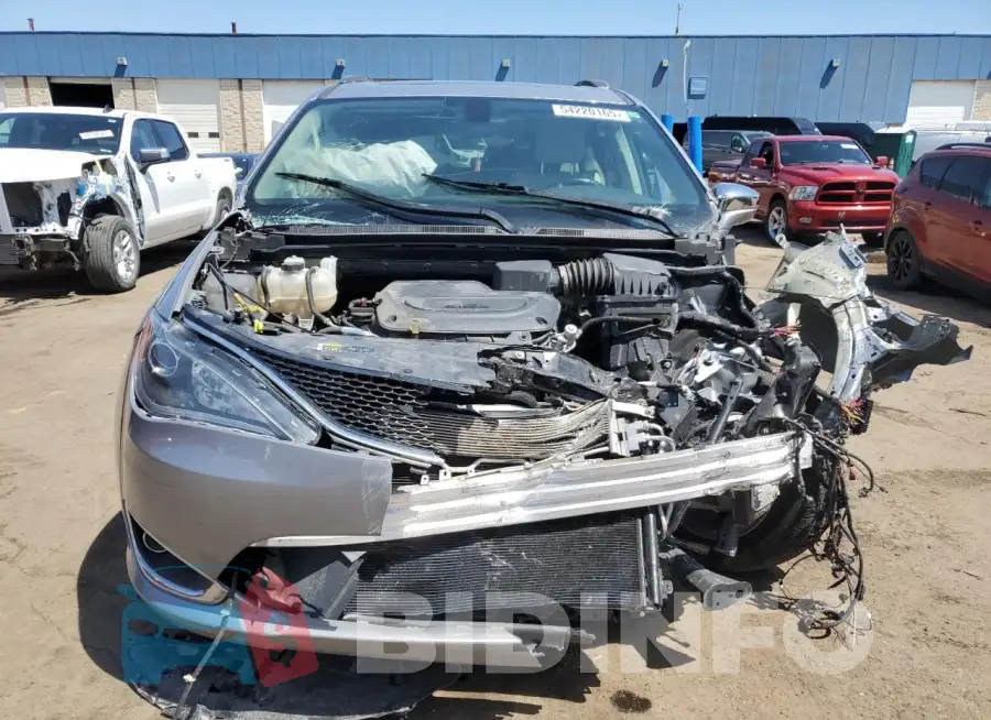 2C4RC1GG5KR679019 Photo# 5