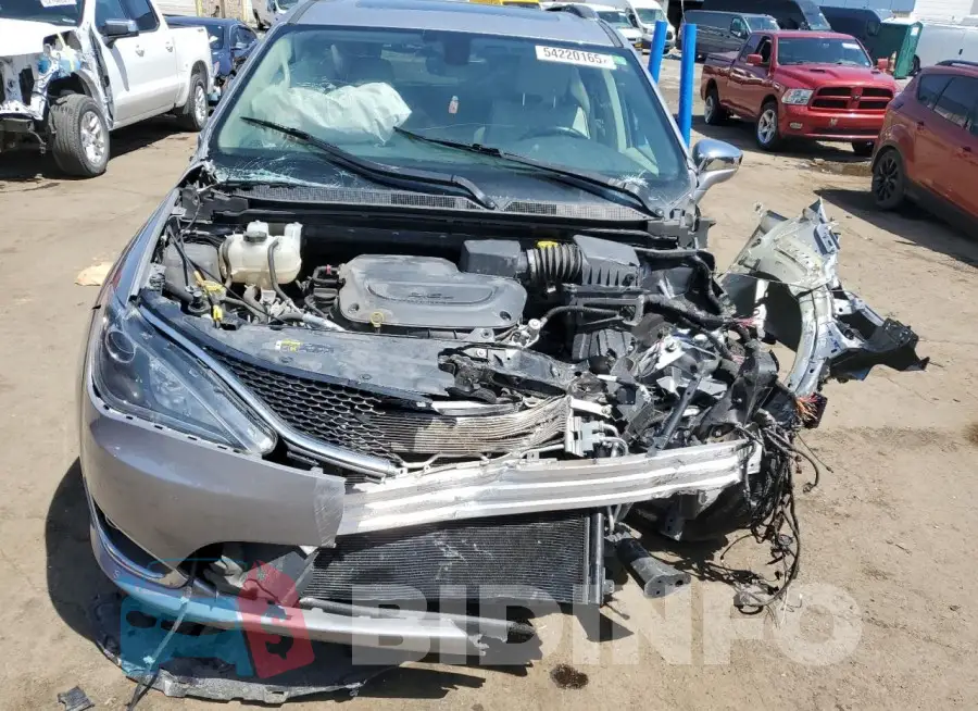 2C4RC1GG5KR679019 Photo# 11