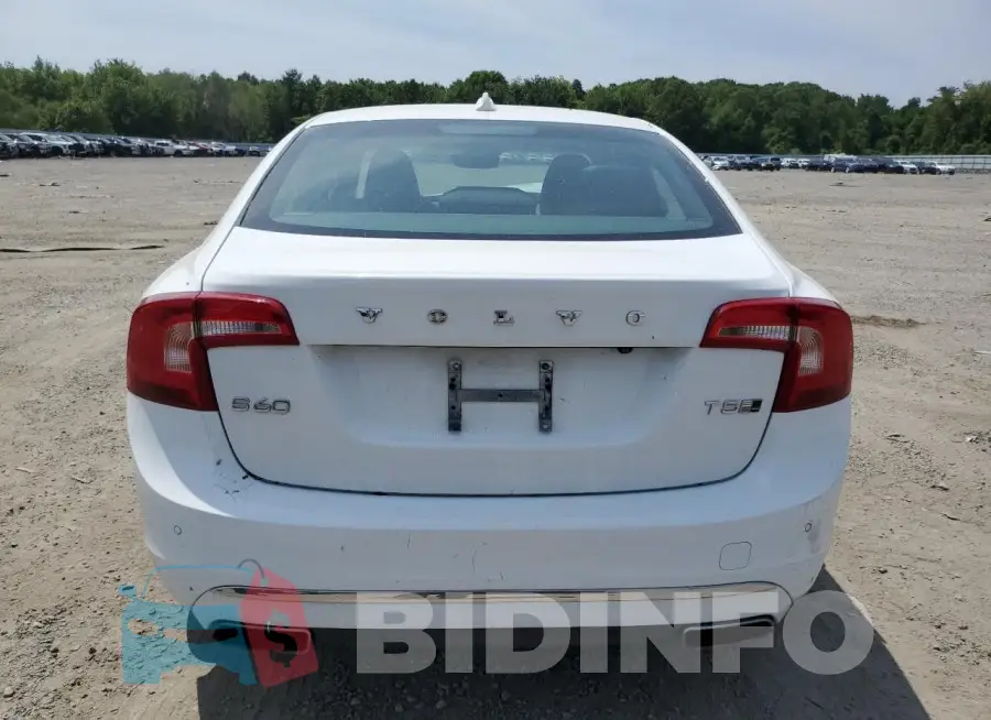 LYV402TKXHB147631 Photo# 6