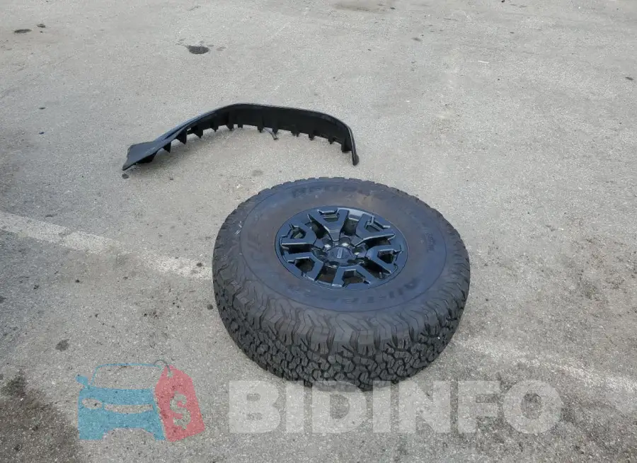 1FMEE5JR6PLB79862 Photo# 13