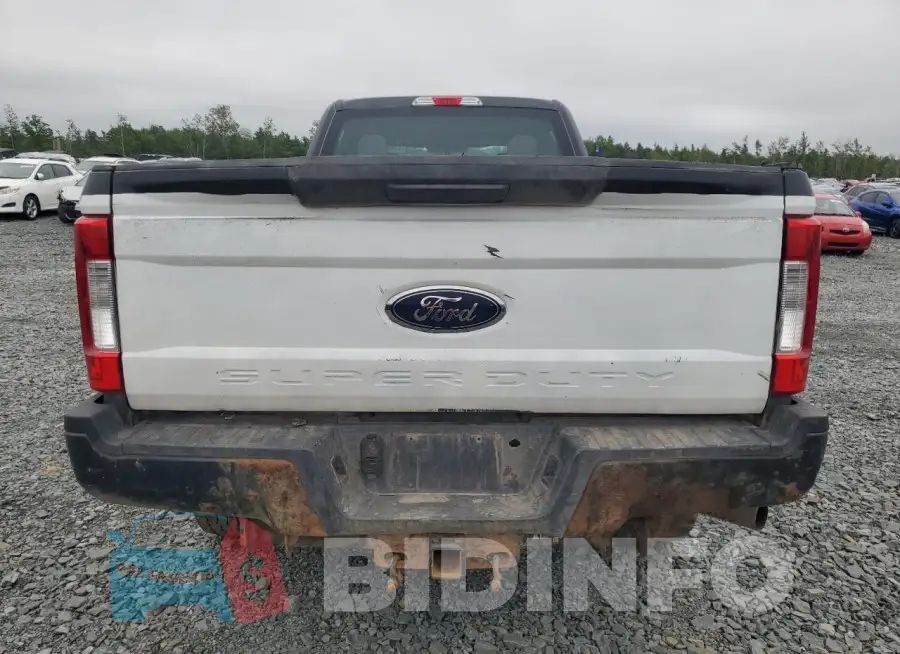 1FT8W3B60HEB71432 Photo# 6