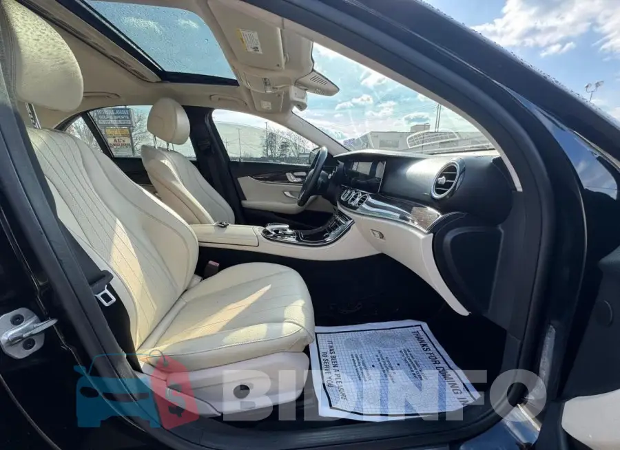 WDDZF8DB1LA732898 Photo# 5