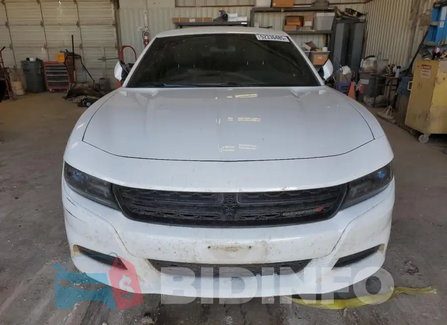 2C3CDXBGXJH173918 Photo# 5