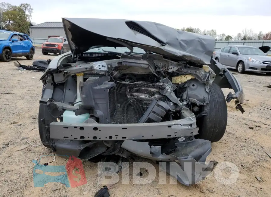 2C3CDXGJ7KH646213 Photo# 5