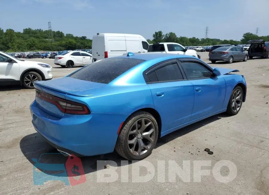 2C3CDXHG8GH150623 Photo# 3