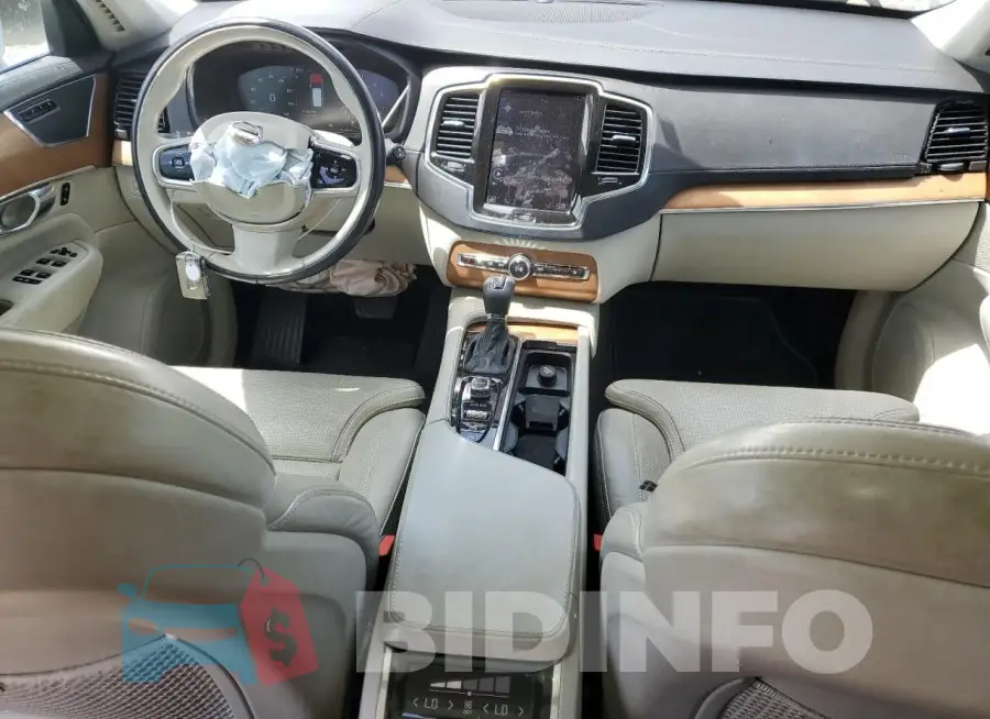 YV4A22PL4G1034535 Photo# 8