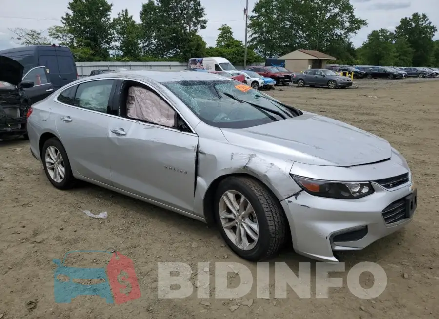 1G1ZD5ST5JF228051 Photo# 4