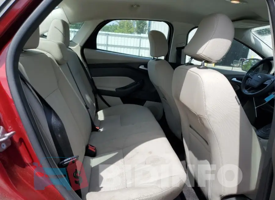1FADP3F27HL338311 Photo# 10