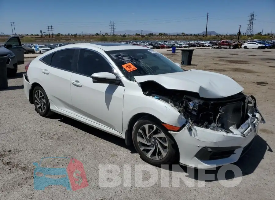 19XFC2F76GE077832 Photo# 4