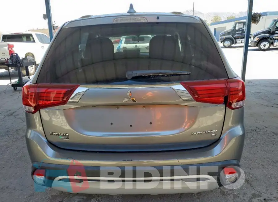 JA4AD3A35KZ048251 Photo# 6