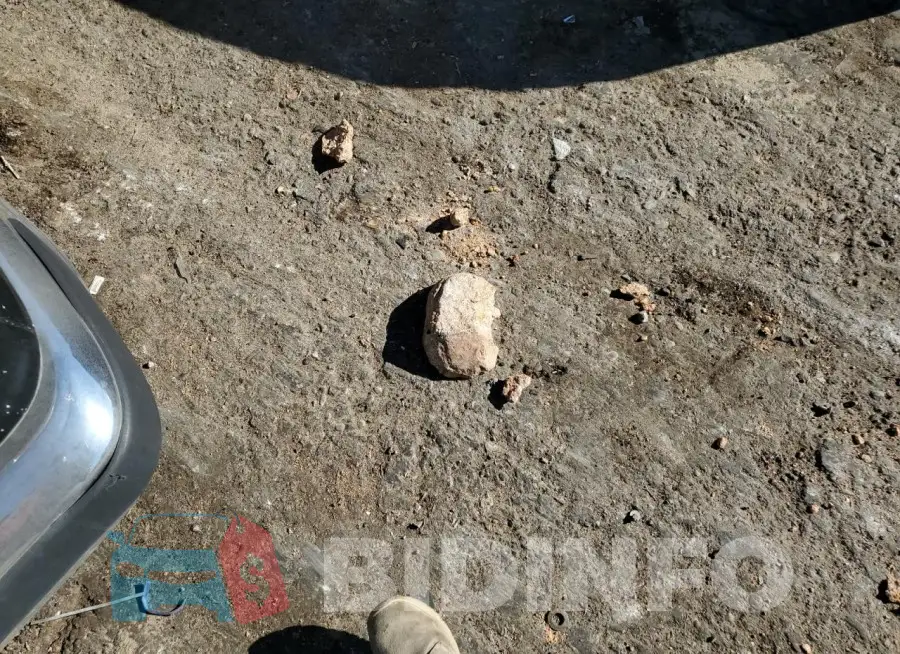 4T1BF1FK8HU403407 Photo# 4