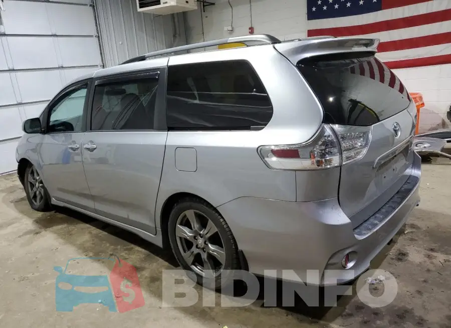 5TDXZ3DC6HS852078 Photo# 2
