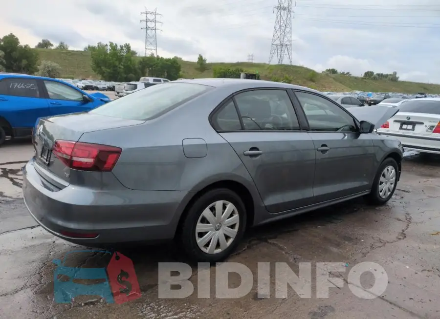 3VW267AJ8GM226184 Photo# 3