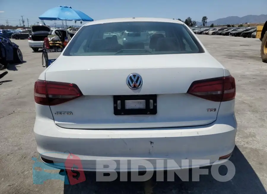 3VW2B7AJ5HM389565 Photo# 6