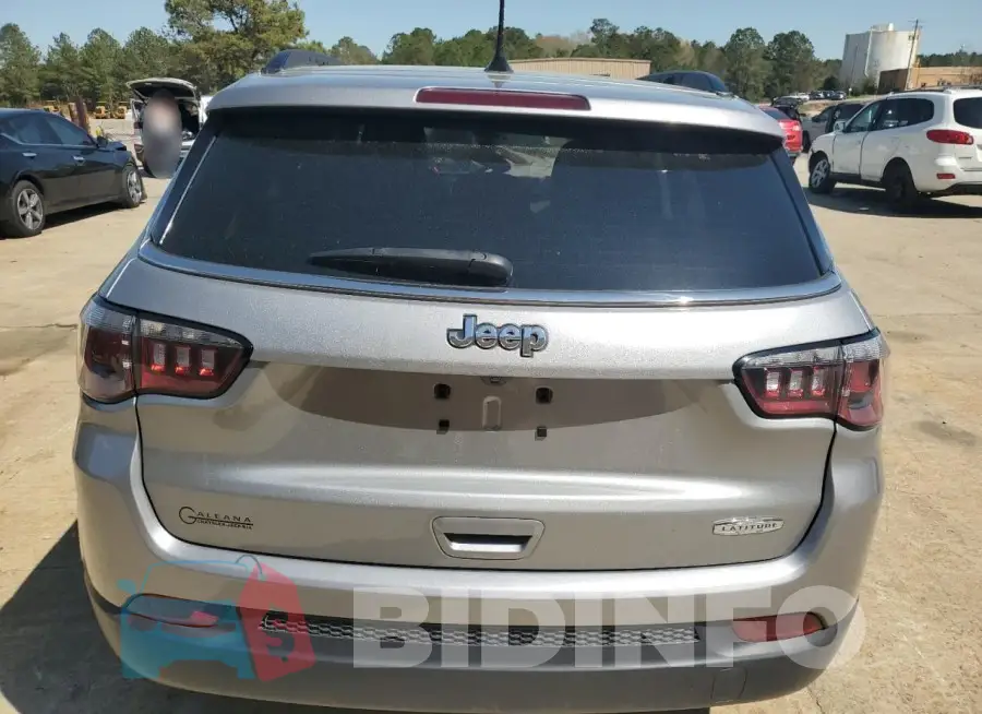 3C4NJCBBXLT205996 Photo# 6