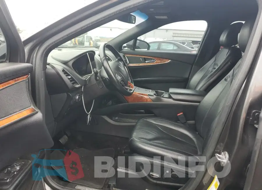 2LMPJ8KR3JBL21472 Photo# 7