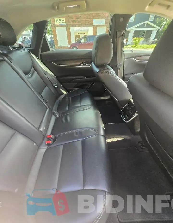 2G61M5S3XK9148570 Photo# 6