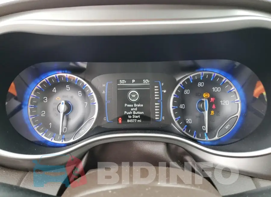 2C4RC1DG5LR261128 Photo# 9