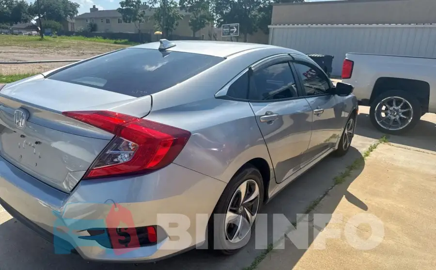 19XFC2F50HE229233 Photo# 4