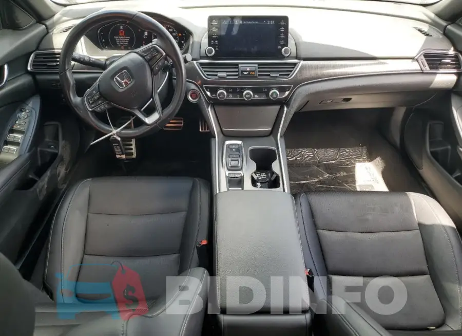 1HGCV2F34NA013834 Photo# 8