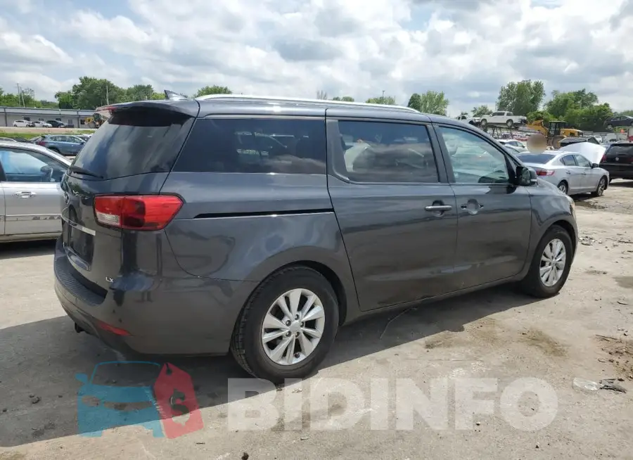 KNDMB5C13G6085128 Photo# 3