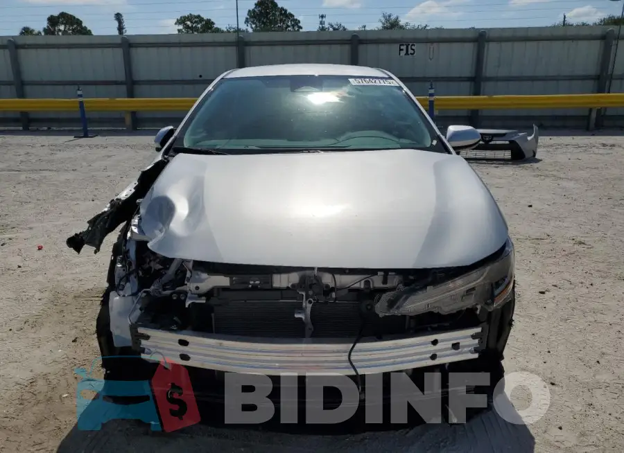 5YFB4MDE3RP198876 Photo# 5