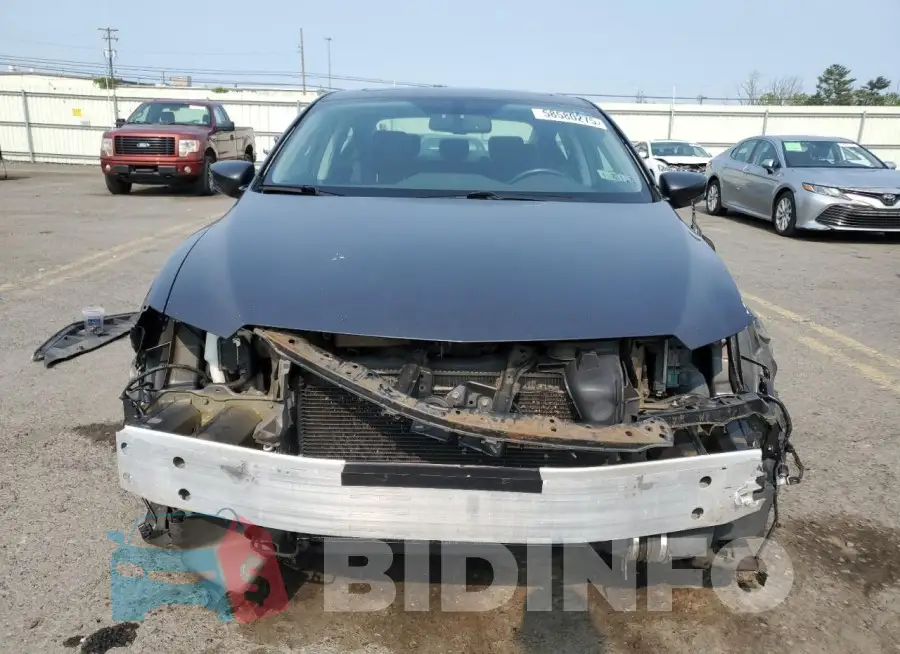 19UDE2F74GA014833 Photo# 5