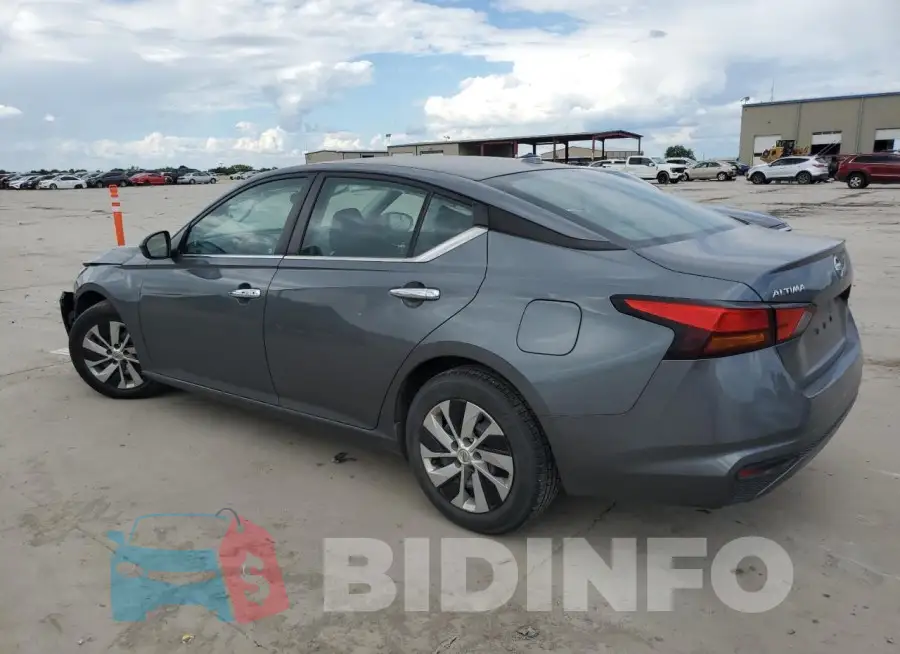 1N4BL4BV1LC140762 Photo# 2