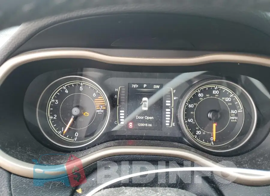 1C4PJLCB9GW303148 Photo# 9