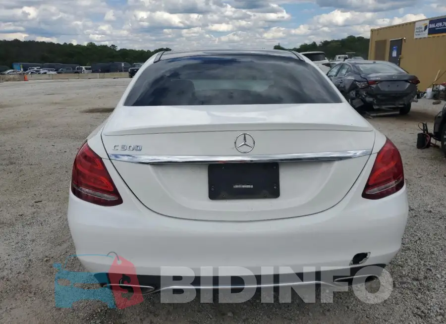 WDDWF4JB8JR420348 Photo# 6