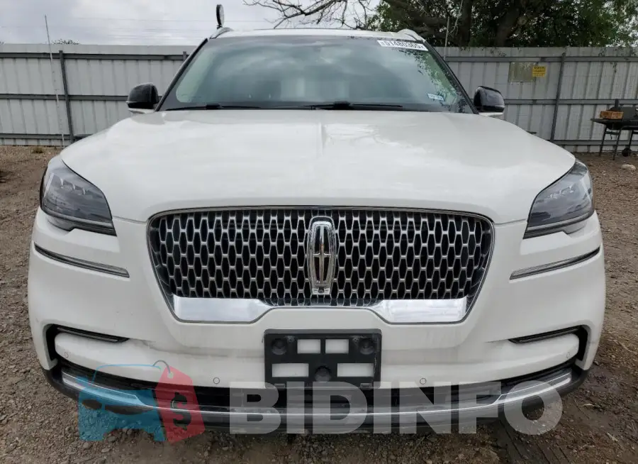 5LM5J7XC4NGL12938 Photo# 5