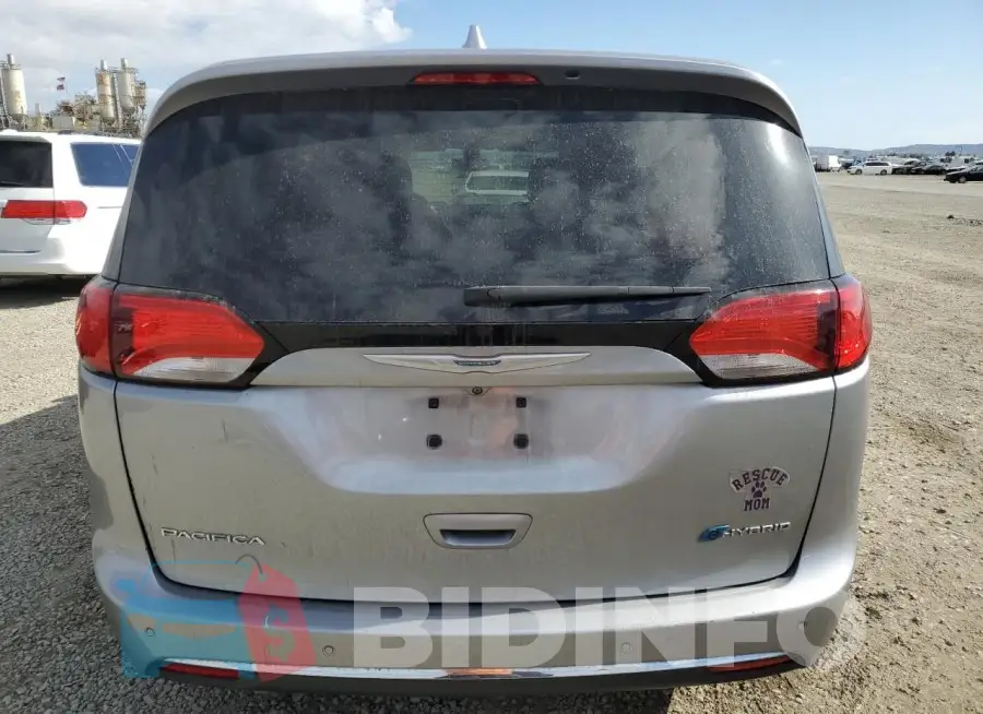 2C4RC1H76JR126912 Photo# 6