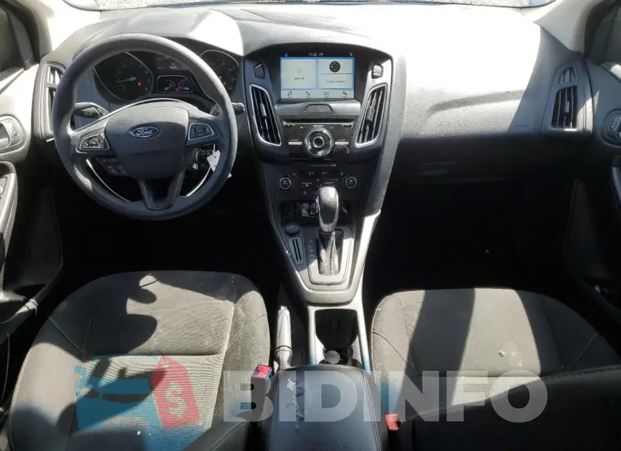 1FADP3M2XJL217653 Photo# 8
