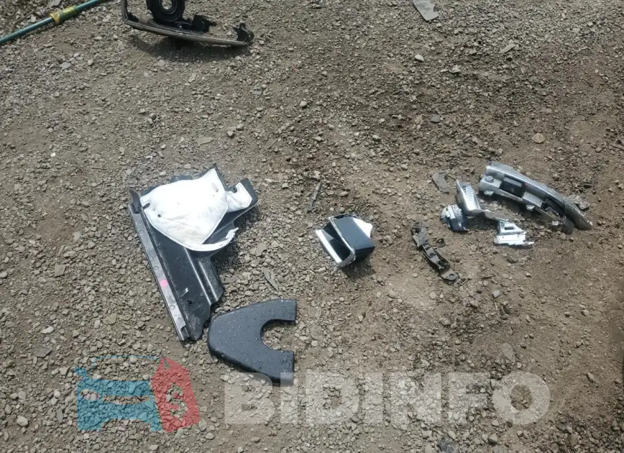 2FMGK5B80JBA17370 Photo# 13