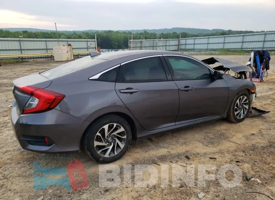 19XFC2F79HE018520 Photo# 3