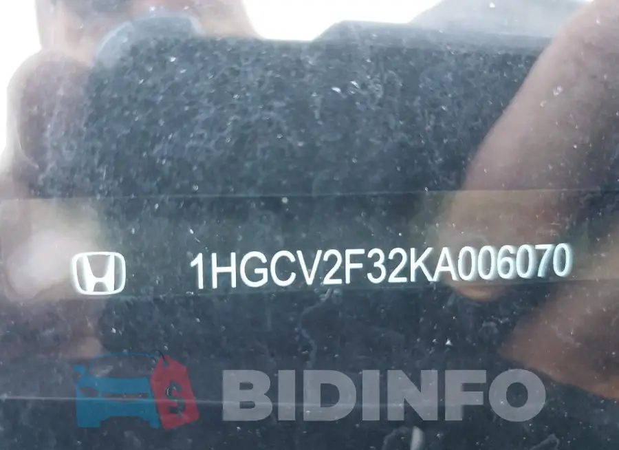 1HGCV2F32KA006070 Photo# 12