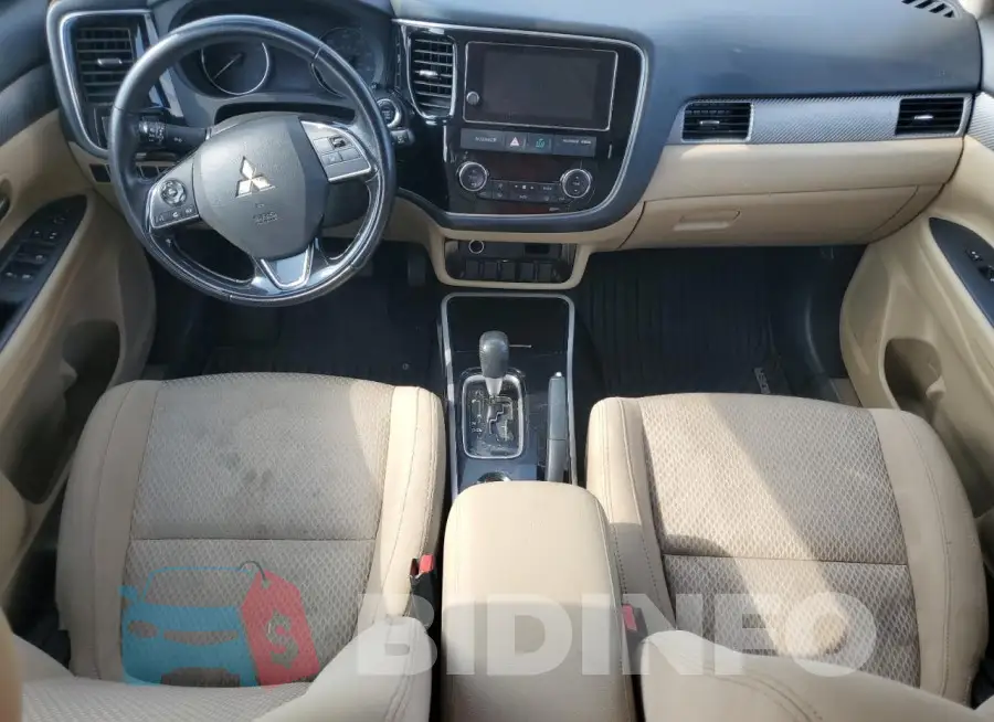 JA4AD3A32JZ008868 Photo# 8