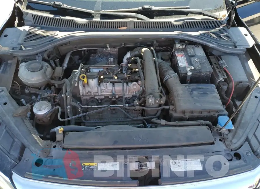 3VWC57BU8KM201407 Photo# 11