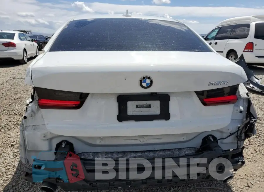 3MW5R1J09M8B77123 Photo# 6