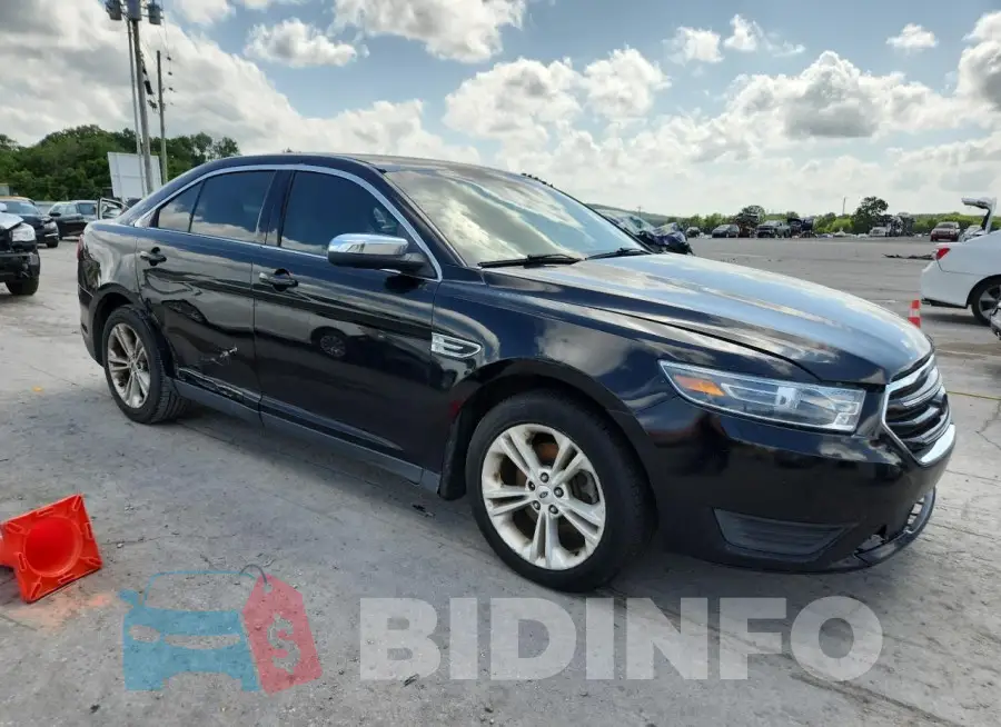 1FAHP2F83HG104370 Photo# 4