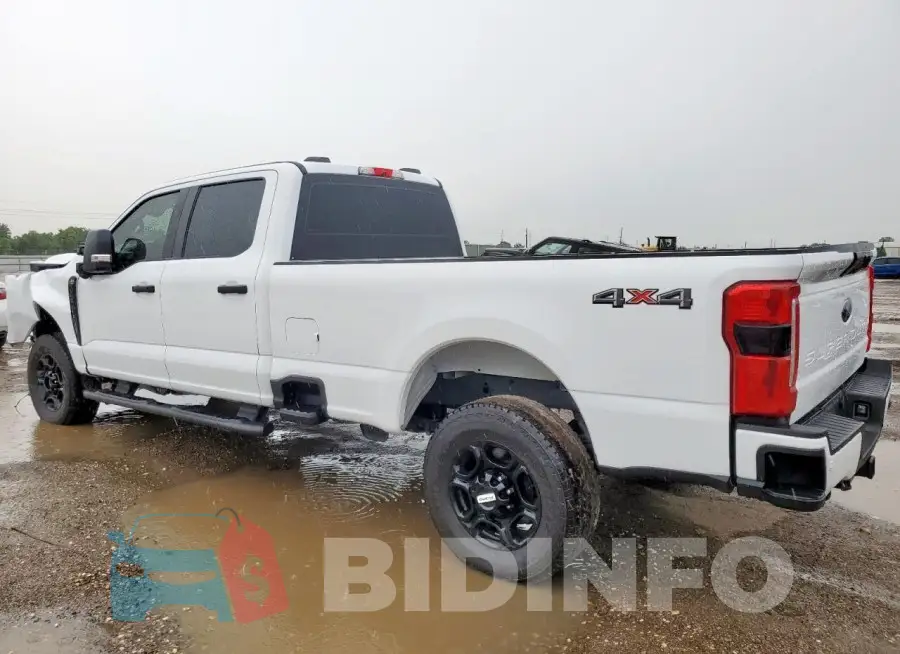 1FT8W2BA8PEE04082 Photo# 2