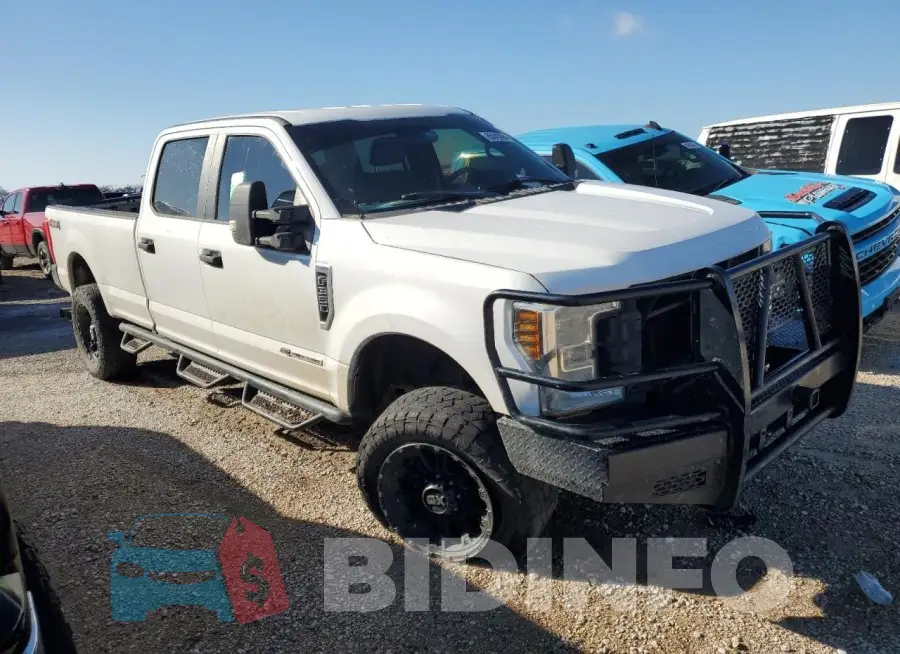 1FT8W3BT7JEB64795 Photo# 4