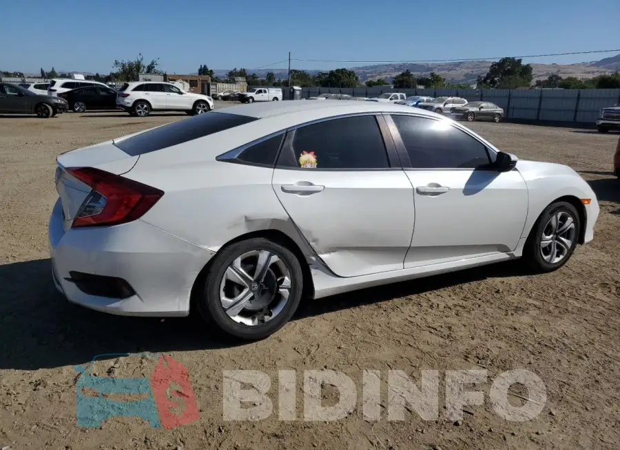 19XFC2F62LE208241 Photo# 3