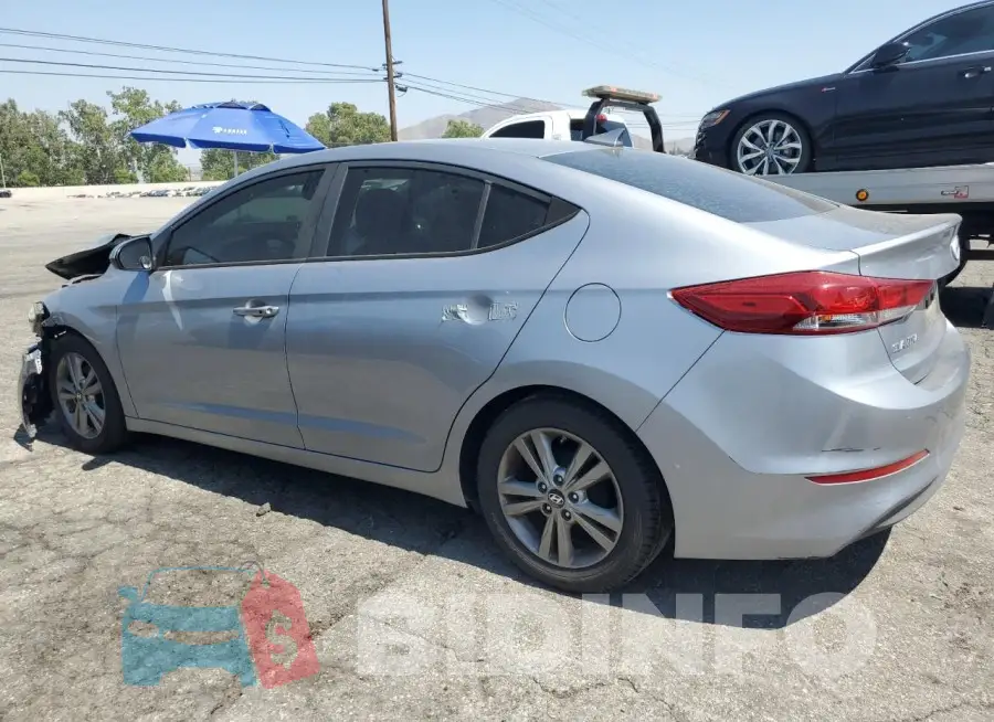5NPD84LF0HH177874 Photo# 2